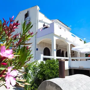 Appartement Lavanda, Pag Town