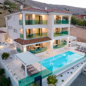 Apartment Apartvilla Pag, Pag Town